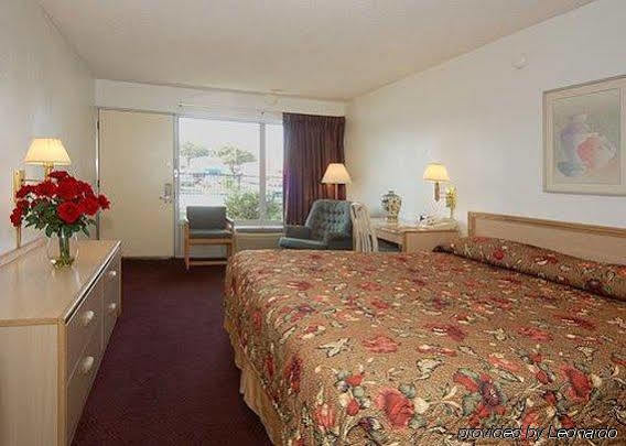 Econo Lodge Airport I-35 North Farmers Branch Exteriér fotografie