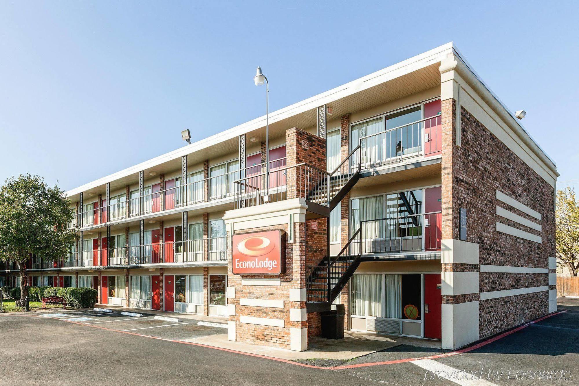 Econo Lodge Airport I-35 North Farmers Branch Exteriér fotografie