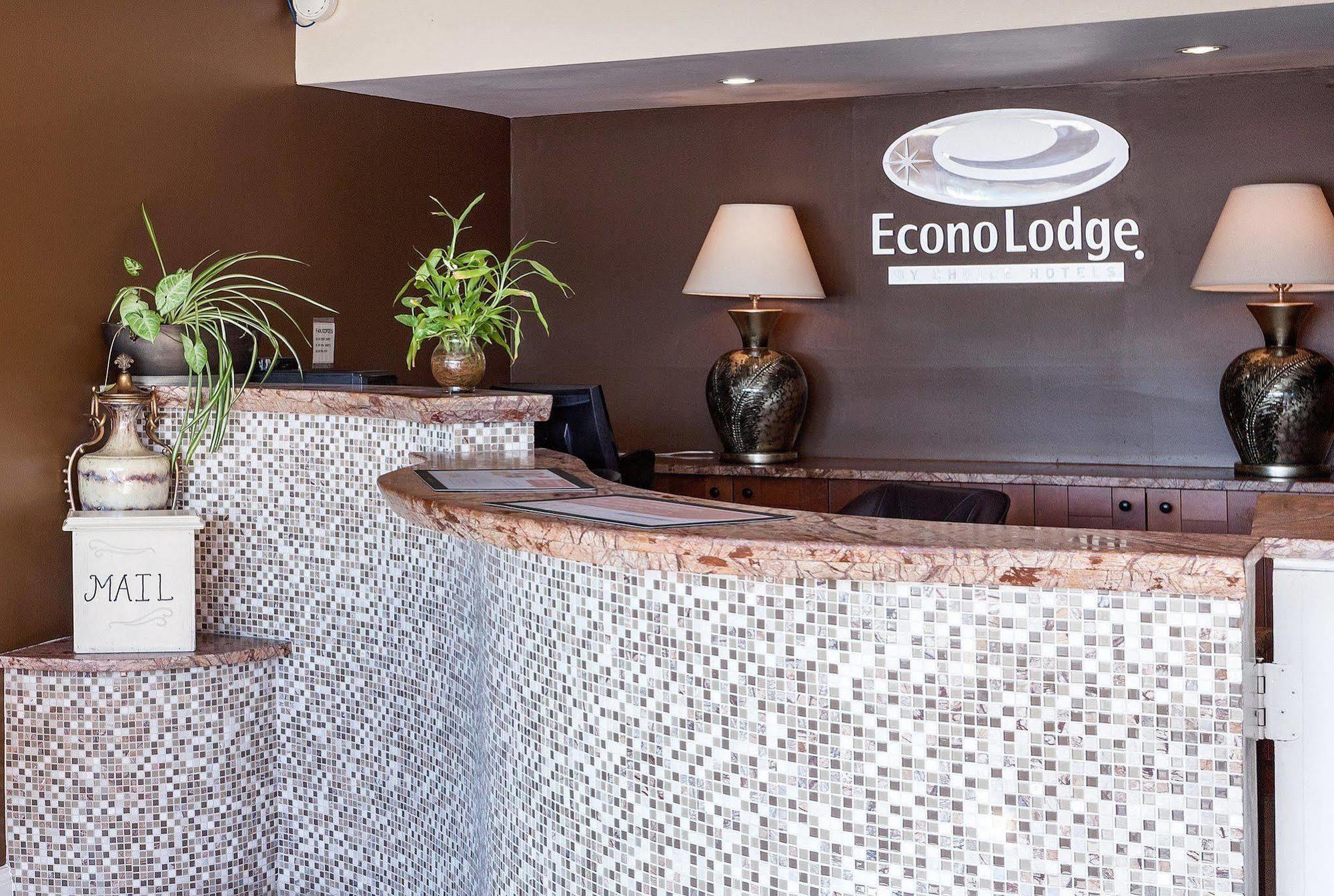 Econo Lodge Airport I-35 North Farmers Branch Exteriér fotografie